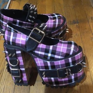 Current Mood Paint the town plaid shoes size 6